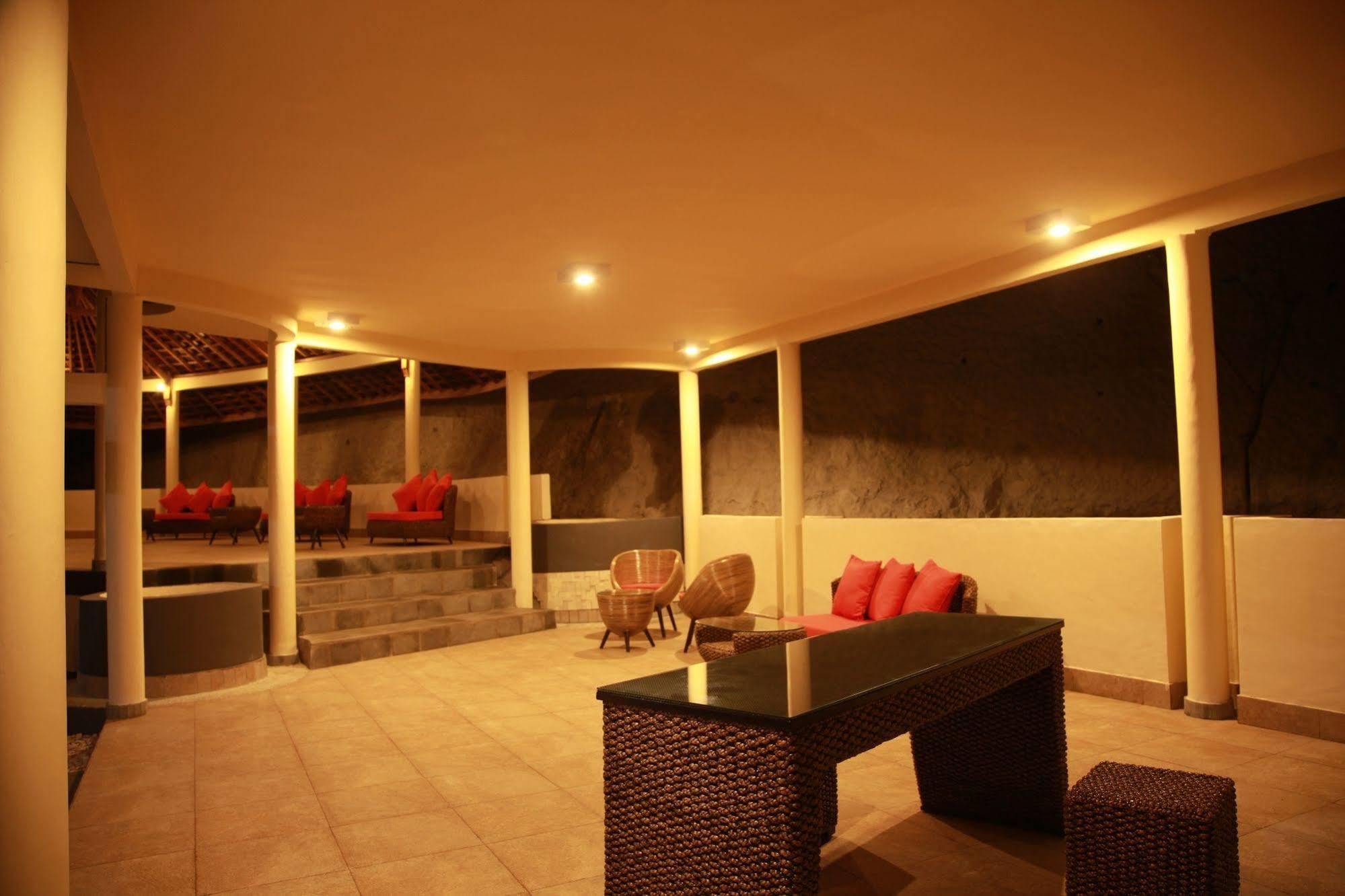 Lima Satu Resort Pemenang Exterior photo